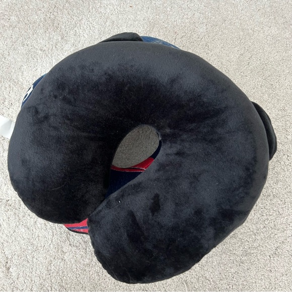 Set of 2 - Travel Neck Pillows - Picture 7 of 11